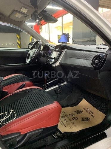 Toyota Corolla Fielder 2019, 90,000 km - 1.5 л - Bakı