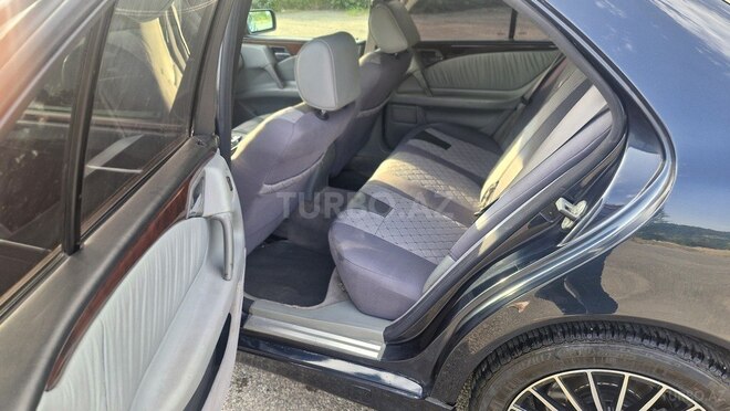 Mercedes E 320 1995, 265,000 km - 3.2 l - Qusar