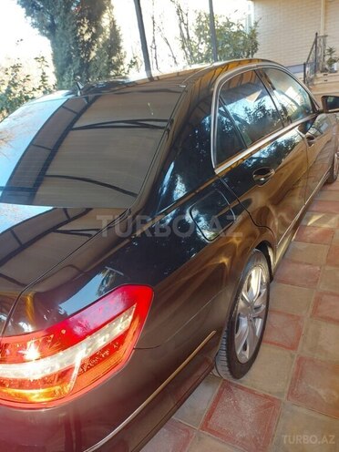 Mercedes E 250 2009, 320,000 km - 2.5 l - Bakı