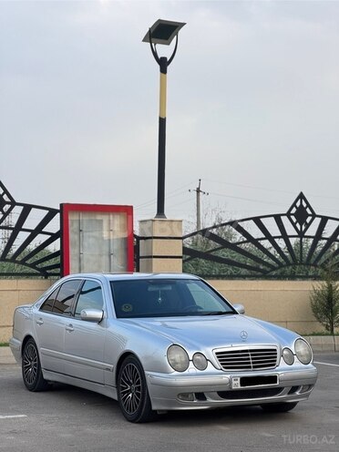 Mercedes E 240 2000, 380,000 km - 2.4 l - Beyləqan