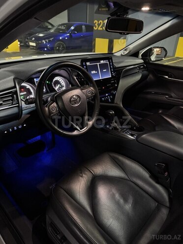 Toyota Camry 2023, 27,600 km - 2.5 l - Bakı