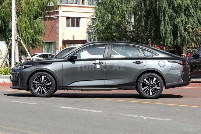 Changan Qiyuan A05 2025, 0 km - 1.5 л - Bakı