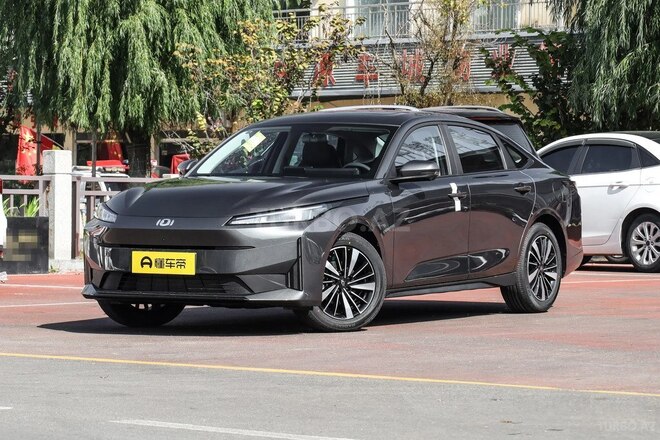 Changan Qiyuan A05 2025, 0 km - 1.5 л - Bakı