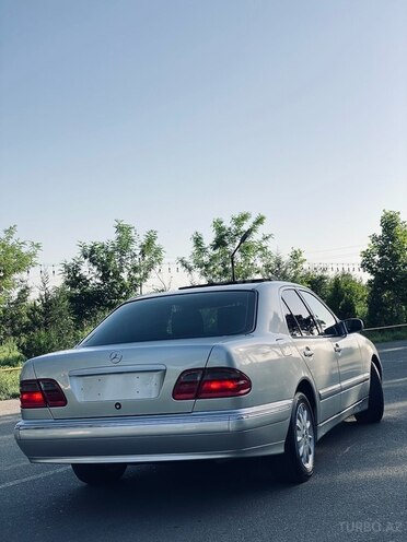 Mercedes E 220 d 2000, 460,000 km - 2.2 l - Biləsuvar