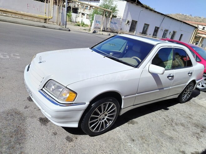 Mercedes C 230 1999, 260,000 km - 2.3 л - Bakı