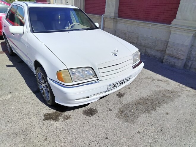 Mercedes C 230 1999, 260,000 km - 2.3 л - Bakı