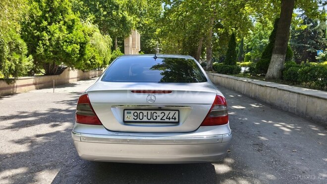 Mercedes E 240 2002, 378,000 km - 2.6 l - Bakı