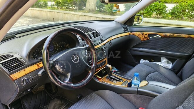 Mercedes E 240 2002, 378,000 km - 2.6 l - Bakı