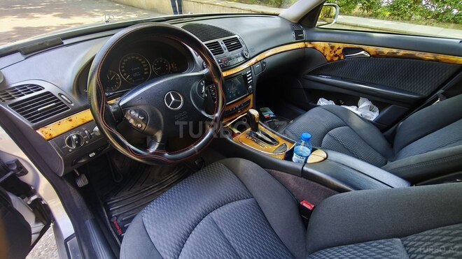 Mercedes E 240 2002, 378,000 km - 2.6 l - Bakı