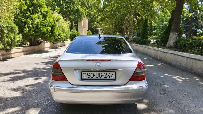 Mercedes E 240 2002, 378,000 km - 2.6 l - Bakı