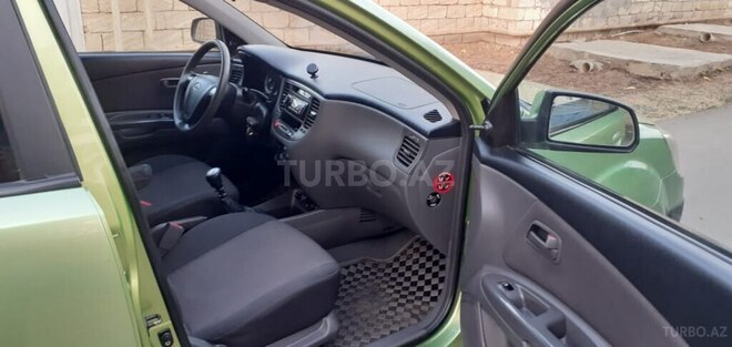 Kia Rio 2005, 490,000 km - 1.5 l - Biləsuvar