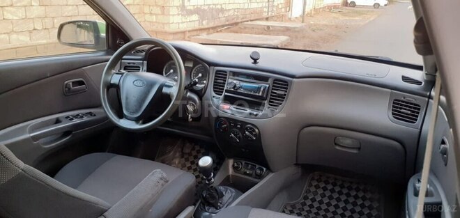 Kia Rio 2005, 490,000 km - 1.5 l - Biləsuvar