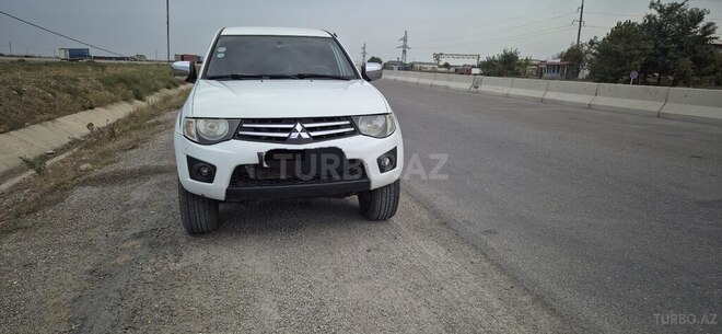 Mitsubishi L200 2014, 300,000 km - 2.5 l - Xaçmaz