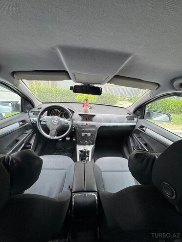 Opel Astra 2005, 28,900 km - 1.4 l - Bakı