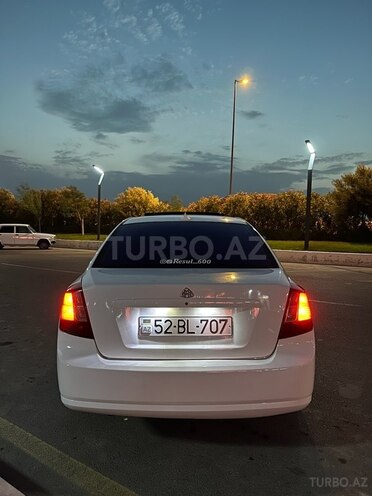 Daewoo Gentra 2013, 295,000 km - 1.5 l - Salyan