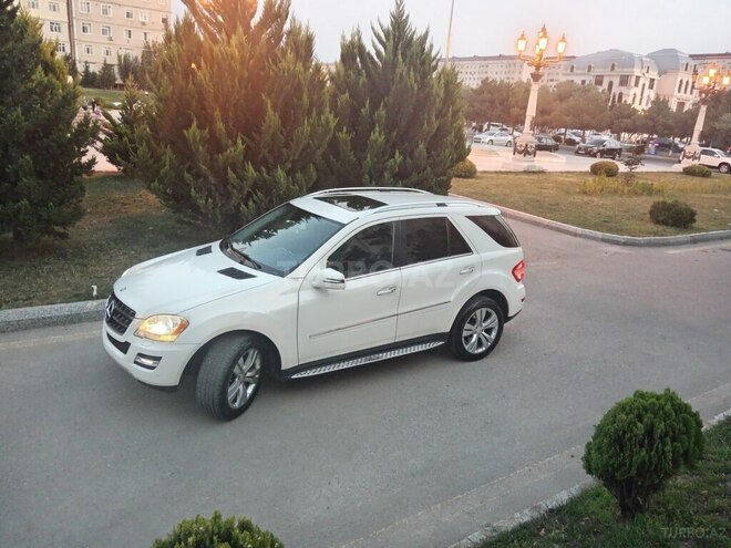 Mercedes ML 350 4MATIC 2010, 272,123 km - 3.5 l - Sumqayıt