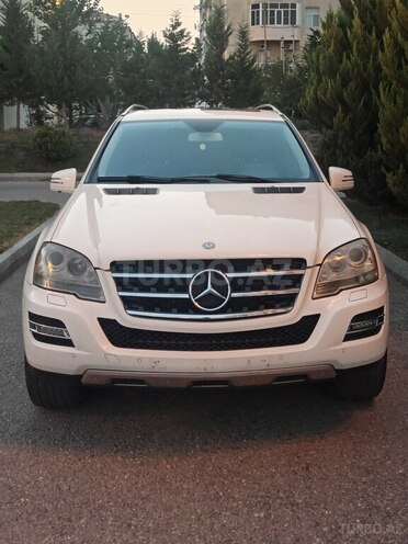 Mercedes ML 350 4MATIC 2010, 272,123 km - 3.5 l - Sumqayıt