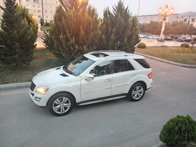 Mercedes ML 350 4MATIC 2010, 272,123 km - 3.5 l - Sumqayıt