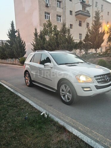 Mercedes ML 350 4MATIC 2010, 272,123 km - 3.5 l - Sumqayıt