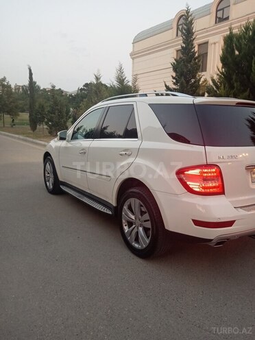 Mercedes ML 350 4MATIC 2010, 272,123 km - 3.5 l - Sumqayıt