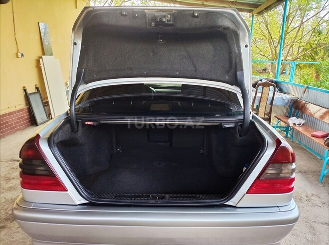 Mercedes C 220 d 2000, 330,000 km - 2.2 l - Biləsuvar