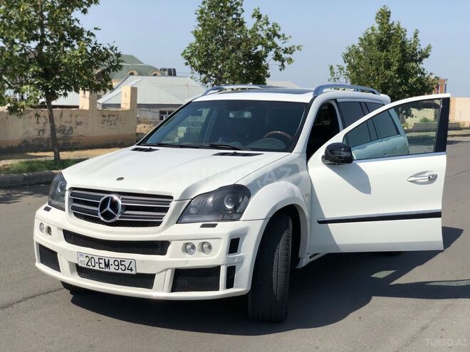 Mercedes  2009, 181,000 km - 6.1 l - Bakı
