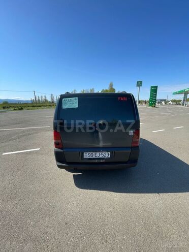 Mercedes Vito 2002, 588,000 km - 2.2 l - Lənkəran