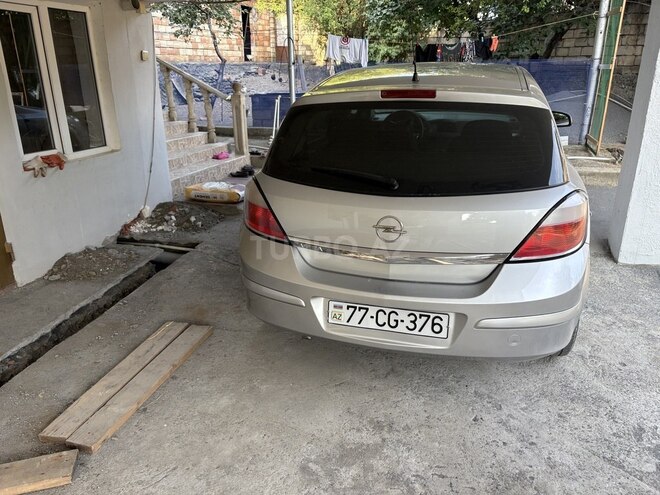 Opel Astra 2006, 207,000 km - 1.4 l - Zaqatala