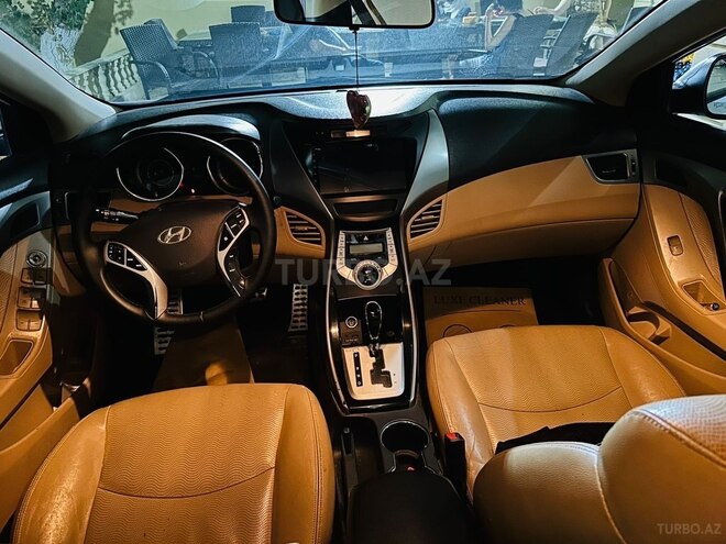 Hyundai Elantra 2011, 215,445 km - 1.8 л - Bakı