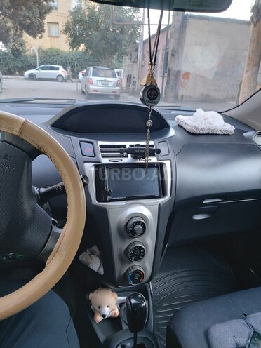 Toyota Yaris 2008, 353,218 km - 1.3 л - Bakı