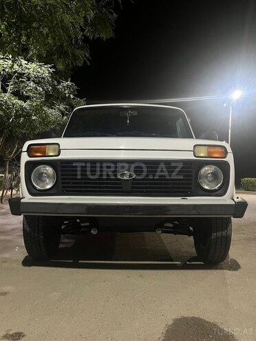 LADA (VAZ) Niva 2005, 220,000 km - 1.7 l - Salyan