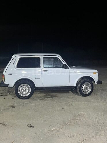 LADA (VAZ) Niva 2005, 220,000 km - 1.7 l - Salyan