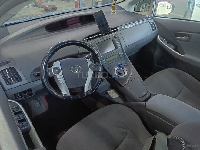 Toyota Prius 2011, 320,000 km - 1.8 l - Bakı