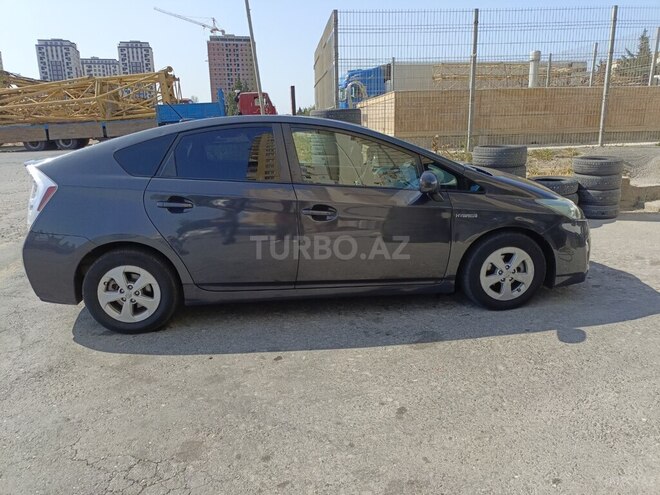 Toyota Prius 2011, 320,000 km - 1.8 l - Bakı