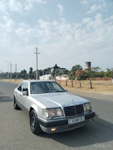 Mercedes E 250 1993, 313,114 km - 2.5 л - Lənkəran