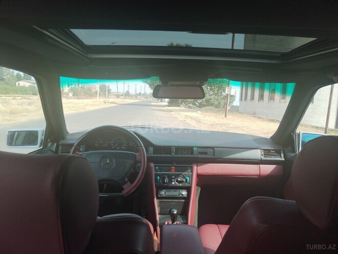 Mercedes E 250 1993, 313,114 km - 2.5 л - Lənkəran