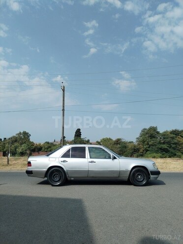 Mercedes E 250 1993, 313,114 km - 2.5 л - Lənkəran