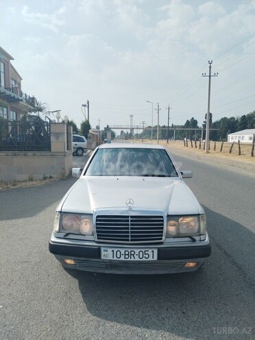 Mercedes E 250 1993, 313,114 km - 2.5 л - Lənkəran