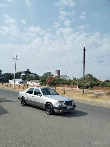 Mercedes E 250 1993, 313,114 km - 2.5 л - Lənkəran