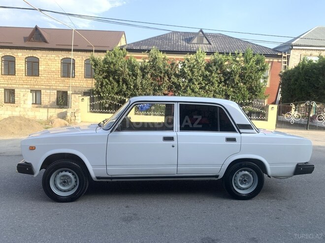 LADA (VAZ) 2107 2007, 170,000 km - 1.6 l - Quba