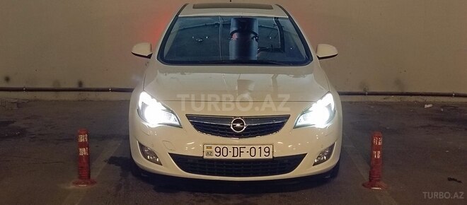 Opel Astra 2012, 179,000 km - 1.6 l - Bakı
