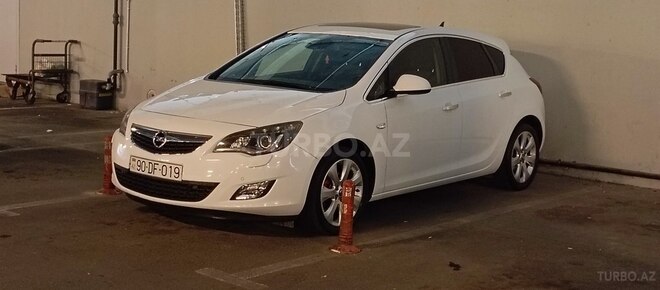 Opel Astra 2012, 179,000 km - 1.6 l - Bakı