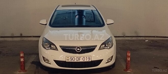 Opel Astra 2012, 179,000 km - 1.6 l - Bakı