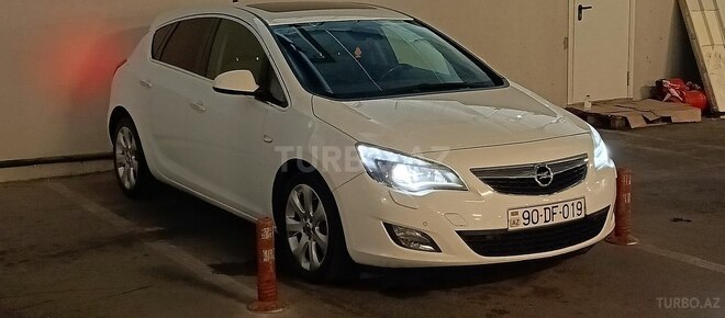 Opel Astra 2012, 179,000 km - 1.6 l - Bakı