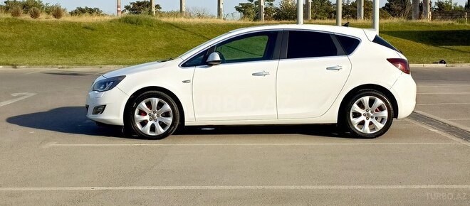 Opel Astra 2012, 179,000 km - 1.6 l - Bakı