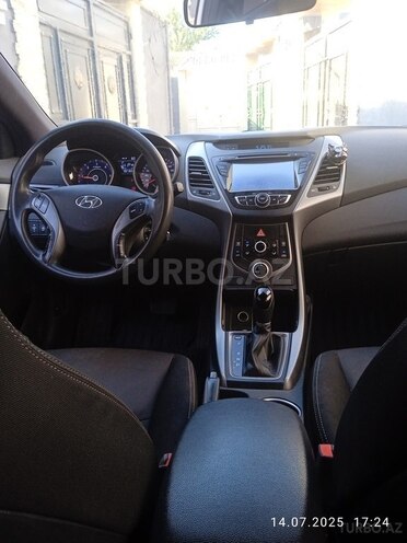 Hyundai Avante 2015, 192,000 km - 1.6 l - Bakı