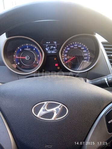 Hyundai Avante 2015, 192,000 km - 1.6 l - Bakı