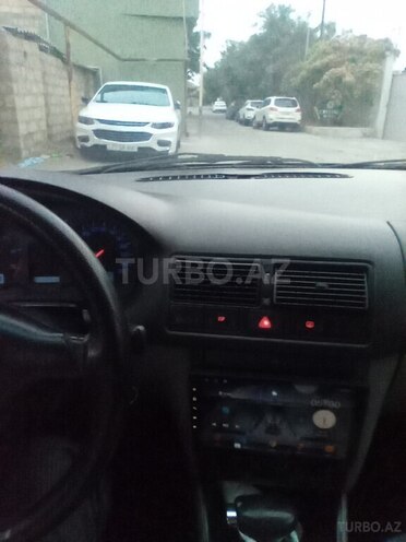 Volkswagen Golf 2000, 465,000 km - 1.6 l - Bakı