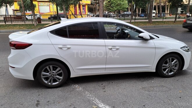 Hyundai Avante 2016, 142,000 km - 1.6 l - Bakı