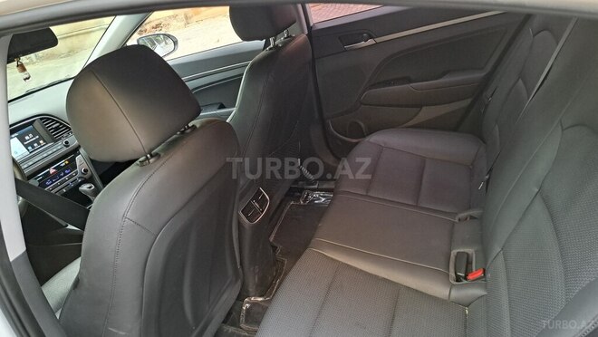 Hyundai Avante 2016, 142,000 km - 1.6 l - Bakı